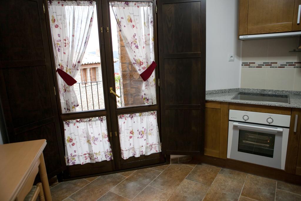 El Balcon De Roda Roda de Isabena Bilik gambar